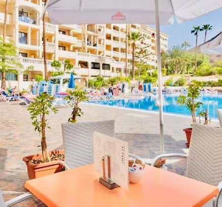 Apartahotel Castle Harbour Los Cristianos (Tenerife)