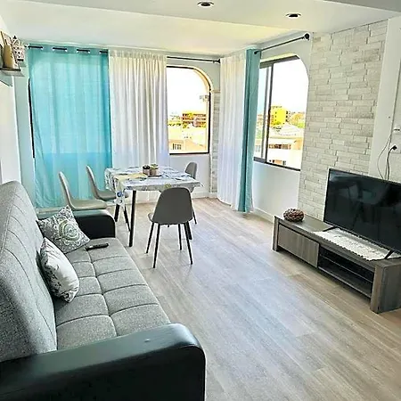 Castle Harbour Apartmanhotel