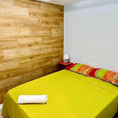 Castle Harbour Apartmanhotel 3*