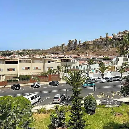 Castle Harbour Apartmanhotel