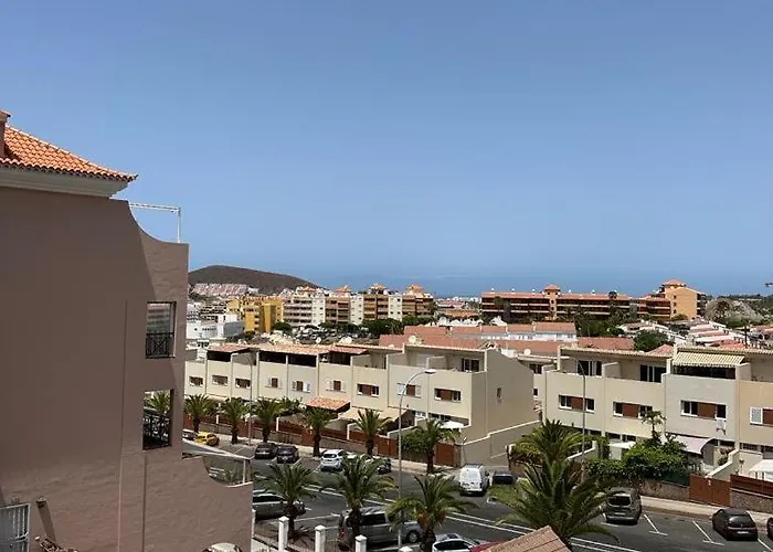 公寓式酒店 Castle Harbour